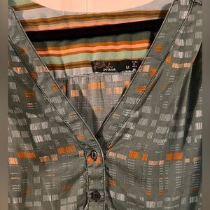 prAna Women’s Elsie Tencel Tunic Top Size Medium Peacock Art Casual Sage